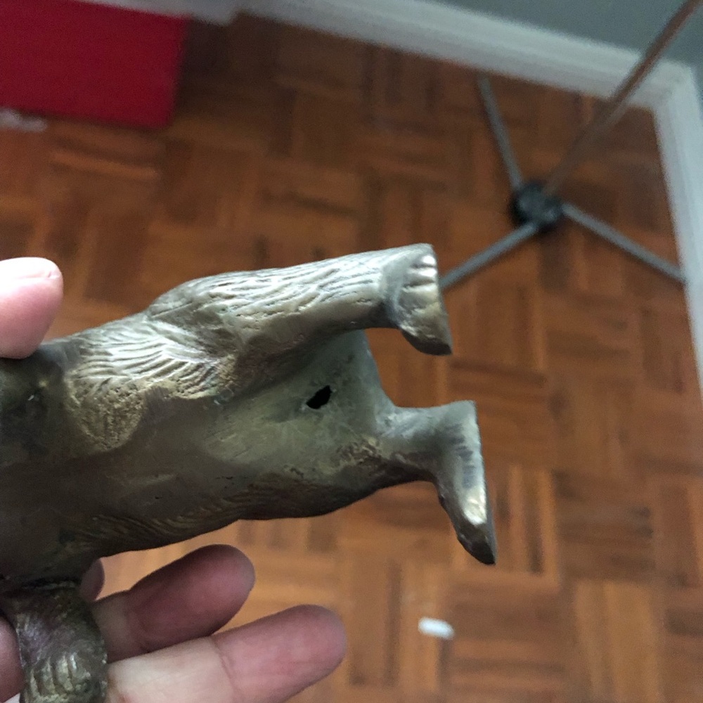 vtg solid brass bear with fish figurine - Picture 4 of 5